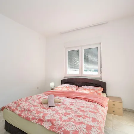 And Stipanovi Dvori Lägenhet