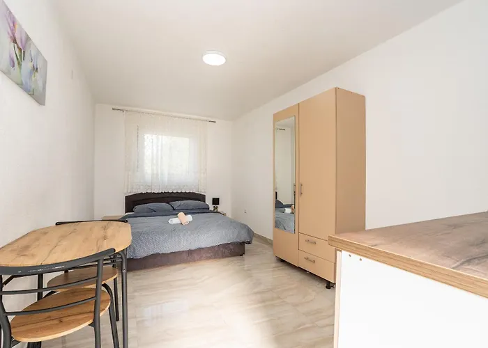 Lägenhet And Stipanovi Dvori