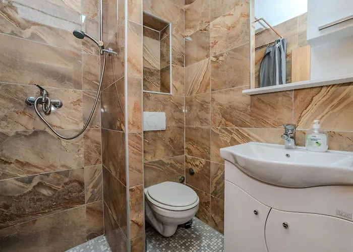 And Stipanovi Dvori *