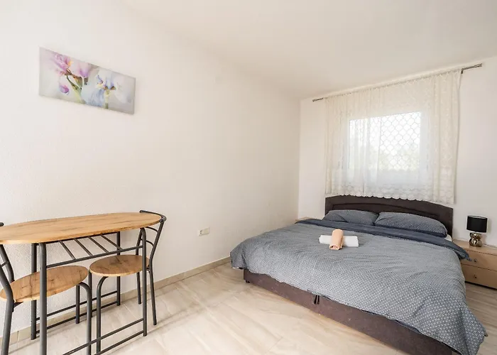 Lägenhet And Stipanovi Dvori