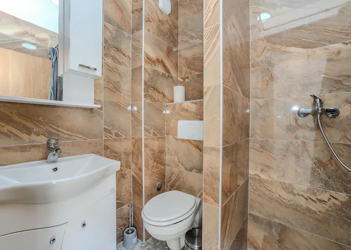 Lägenhet And Stipanovi Dvori Donji Karin